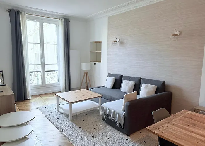 Le Dangeau Elegance Et Modernite Proche Chateau Versailles